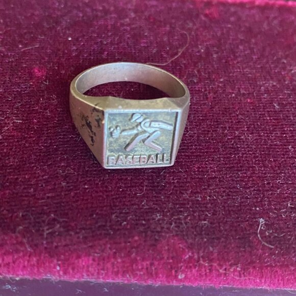 STERLING SILVER  BASEBALL RING - Picture 1 of 2